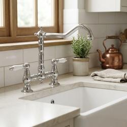 vintage-chrome-kitchen-faucet